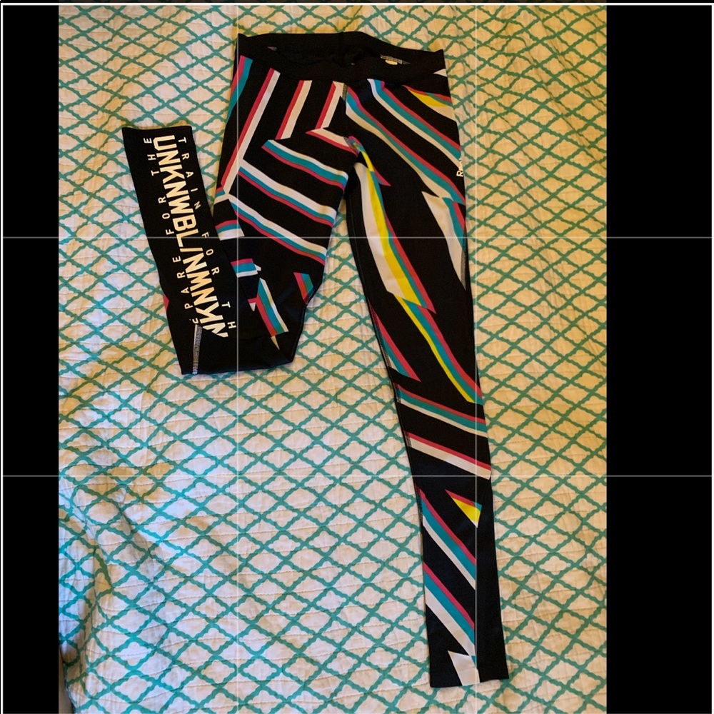 Reebok crossfit leggings. Fit more like S than M.